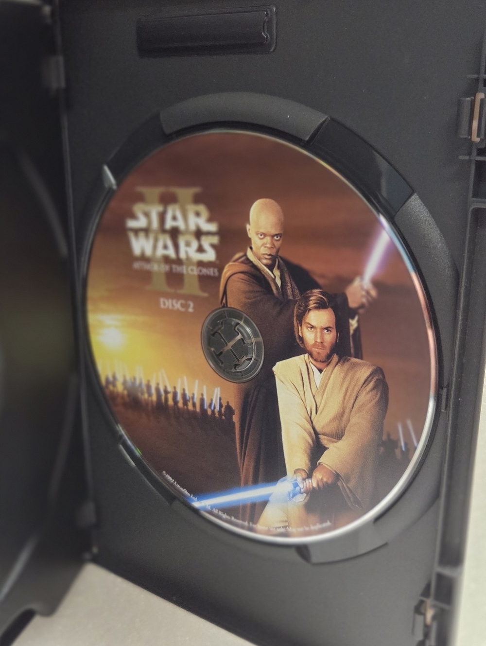 Star Wars 2 : Attack of the Clones DVD - Black/Blue Case - Picture 4 of 5